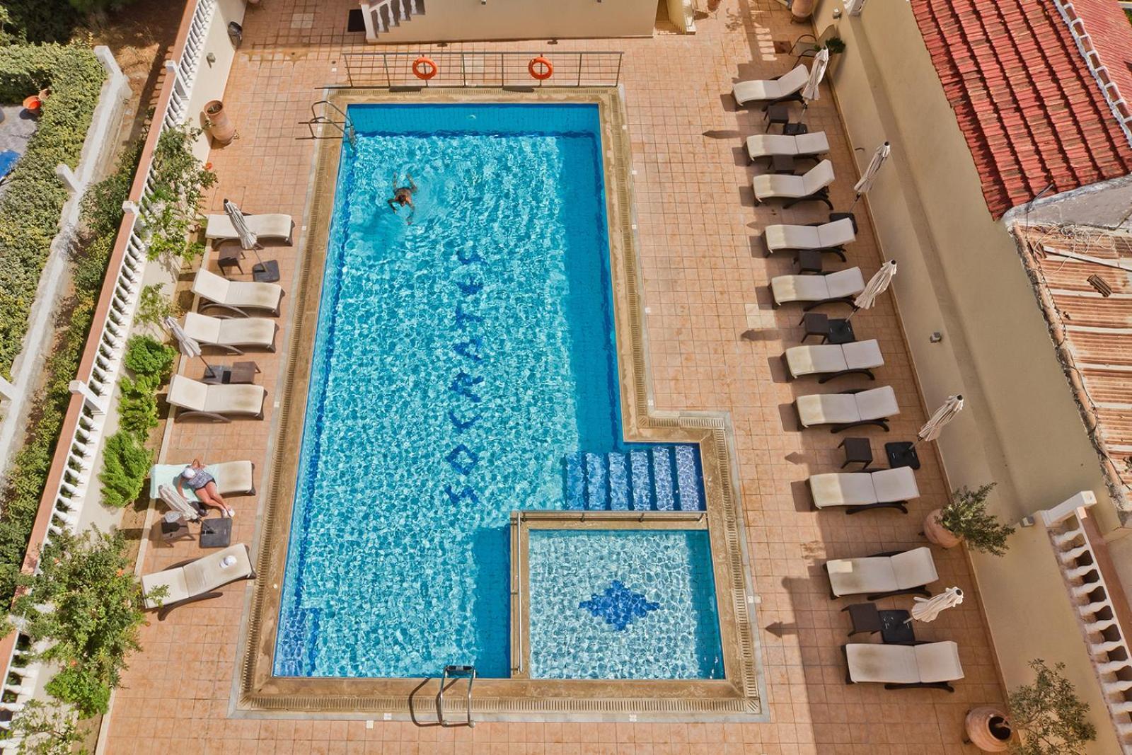 Socrates Hotel Apartments Karpathos Buitenkant foto